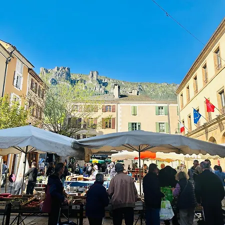 De Charme Avec Vue, En Plein Coeur De